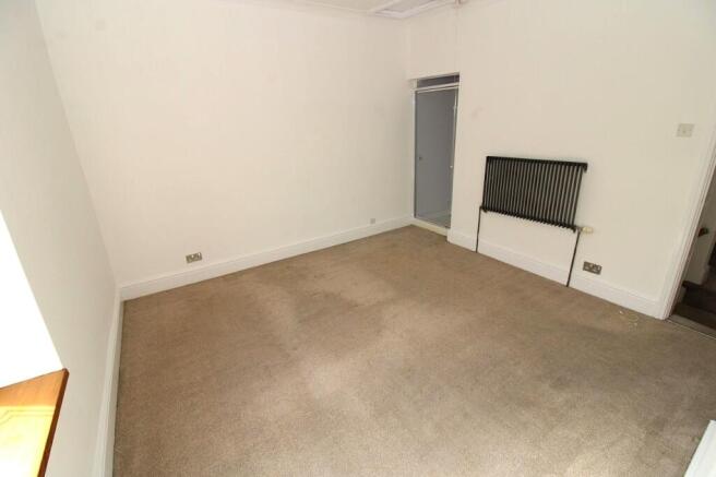 2 bed Terraced for sale Image 8