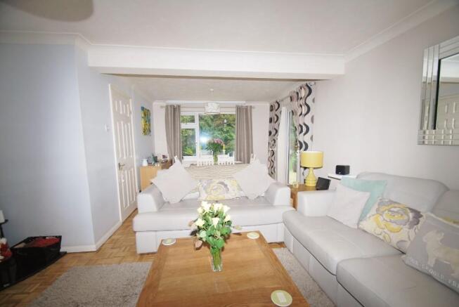 Living/dining room