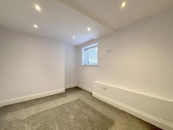 1 bed Flat to rent Image 8