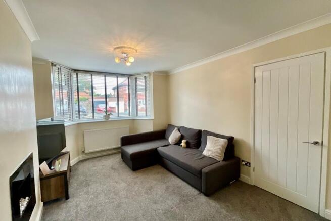 3 bed Semi-Detached for sale Image 4