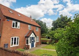 9, Overtons Way, Norwich NR14 7WB