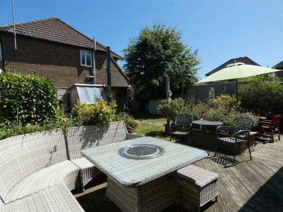 Garden 1.JPG