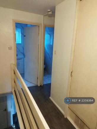 3 bed Terraced to rent Image 8