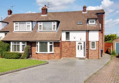 Woodview, Cuffley
