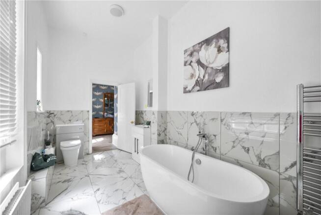 2 bed Apartment for sale Image 10