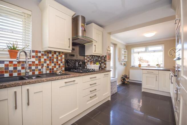 Kitchen/Breakfast