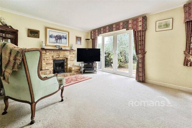 Perryhill Drive, Sandhurst, Berkshire photo 4