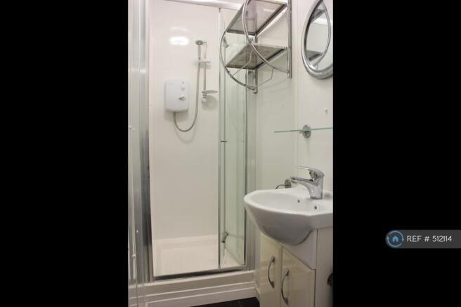 Shower-Room