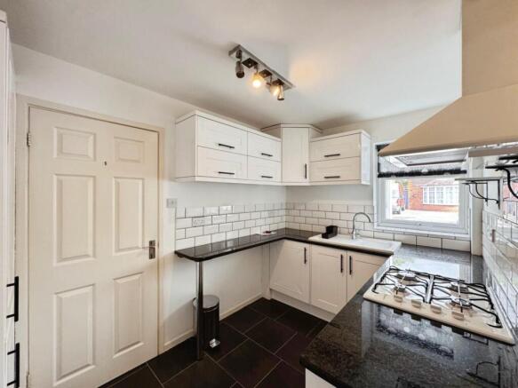 Kitchen a.jpeg