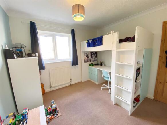 Bedroom 2 pic 1.jpg