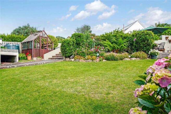 Reat Garden 1