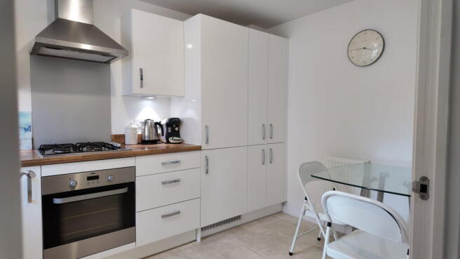 Capra Close, Newton Abbot photo 4