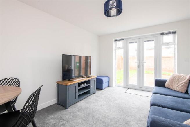 Hale Grove, Chorley photo 2