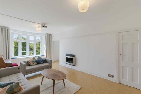 Parkview Court, London