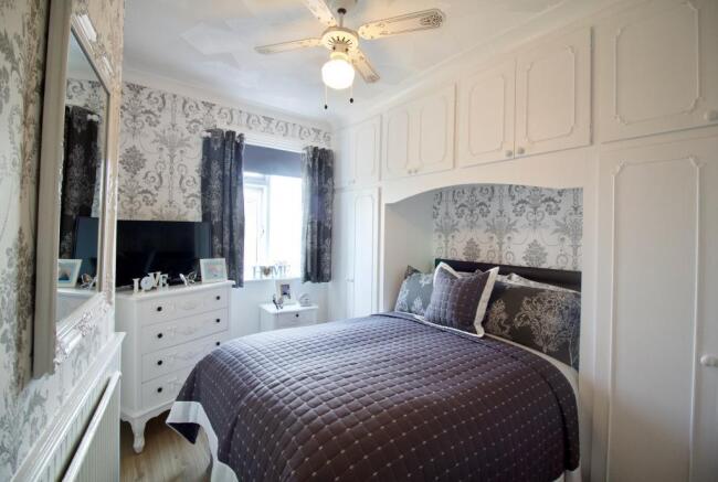 Bedroom 2 (Double)