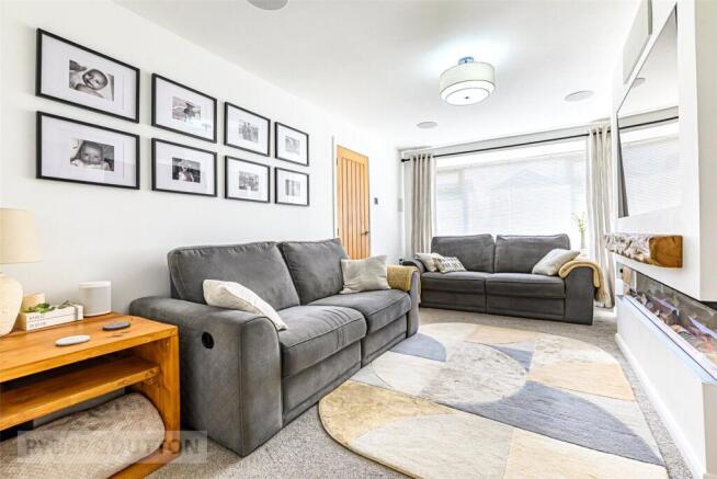3 bed Semi-Detached for sale Image 5