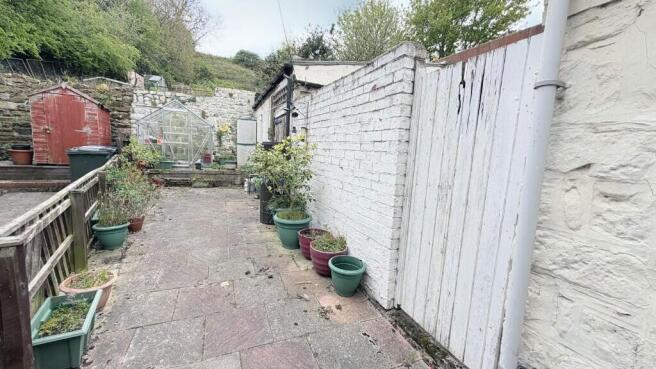 2 bed Cottage for sale Image 12