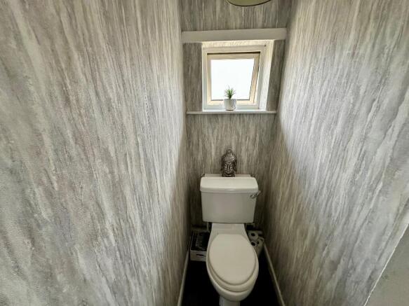3 bed Terraced for sale Image 9
