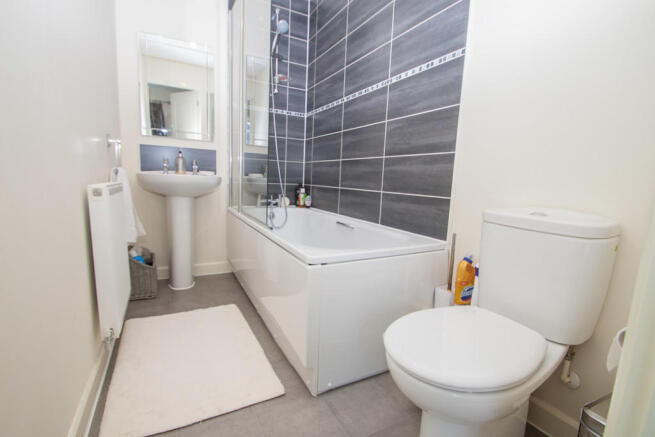 EN SUITE 