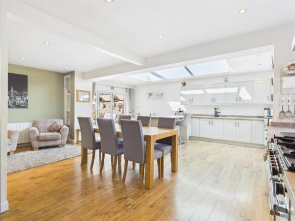 Kitchen Diner / Family Room