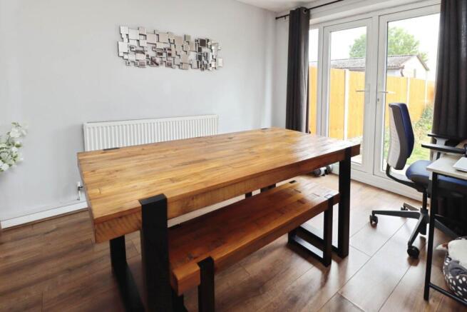 Airdrie Close, Bromborough photo 4