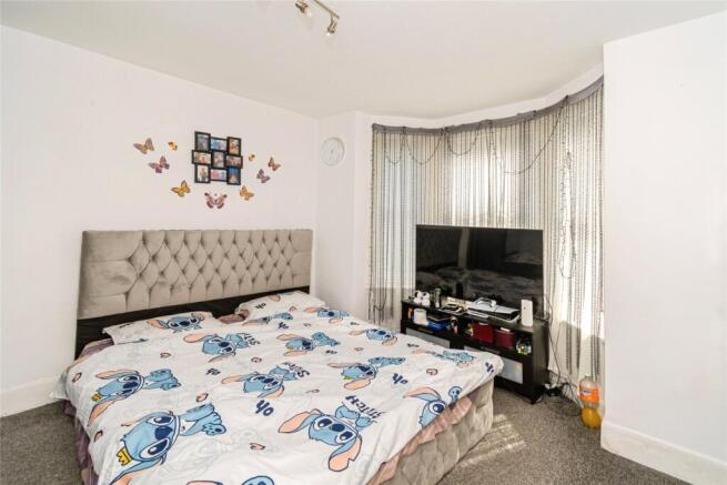 Living Room/Bedroom