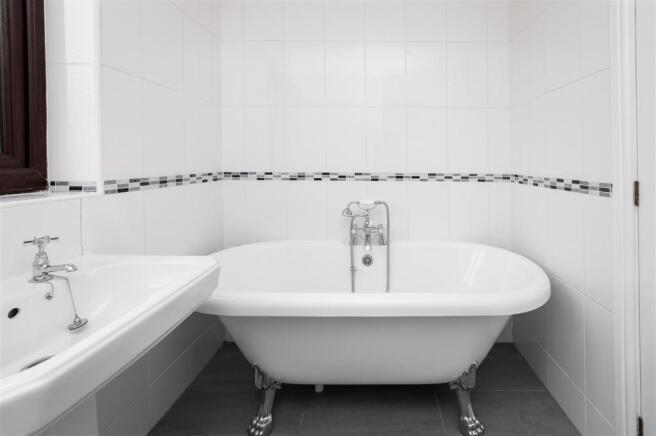 EN- SUITE