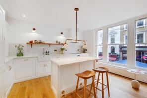 Flat 2, 10, King Street, Covent Garden, London WC2E 8HN