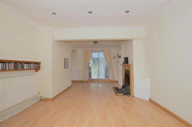 Lounge/ Dining Area