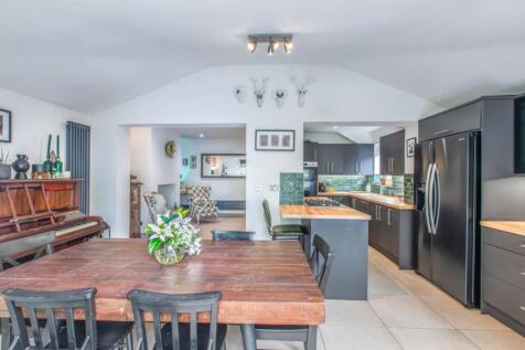 Gledhow Park Avenue, Leeds, LS7