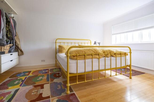 bedroom 1 .jpg