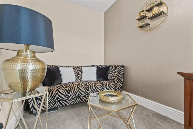 Rowling Crescent, Kinnaird, Larbert, FK2 8RH photo 4