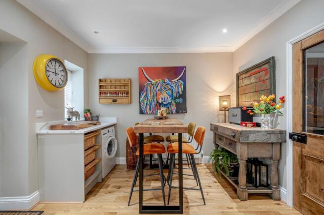 2 bed Terraced for sale Image 8