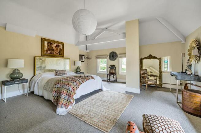 Principal bedroom suite