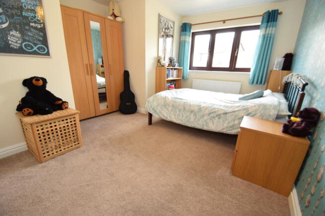 Photo 12