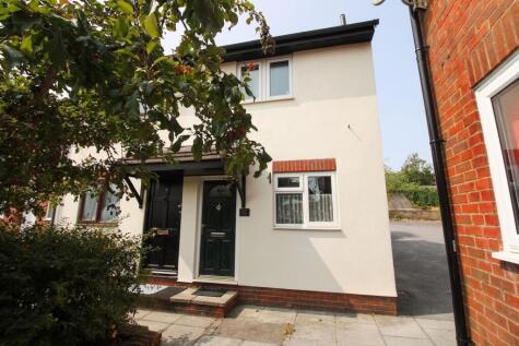 Lees Court, Salisbury, SP2