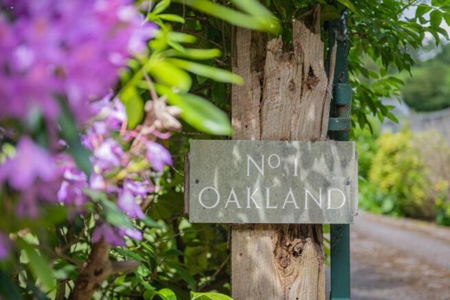 I Oakland