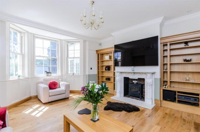 8293885-interior29.jpg