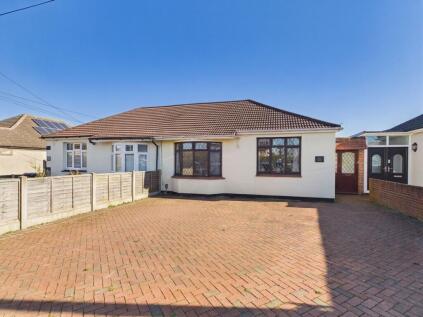 Pembroke Avenue, Corringham, SS17