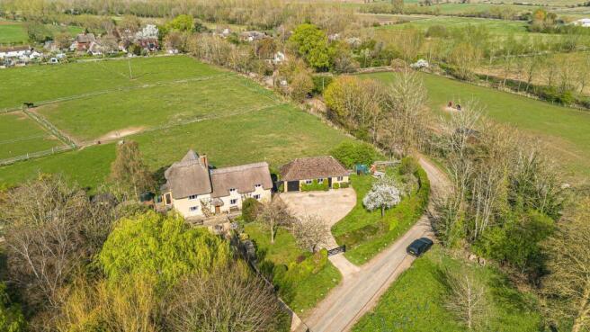 LONG STRAW HOUSE ELEVATE VIEW.jpg