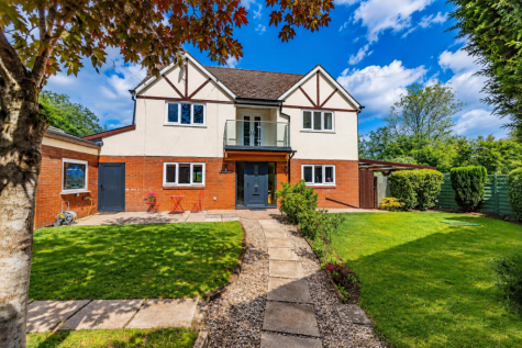 Garth Place, Rudry, Caerphilly