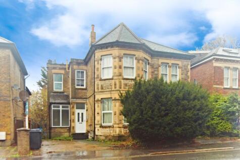 Coombe Road, Croydon, CR0