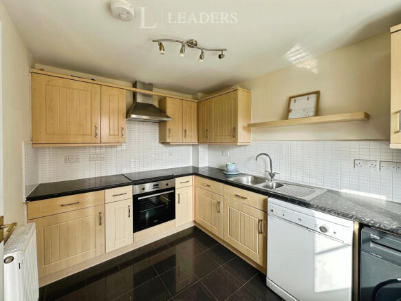 Kitchen (2)