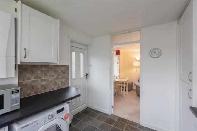 Wold View 1-Kitchen C.jpg
