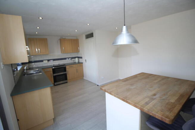 3 bed Town House for sale Image 11