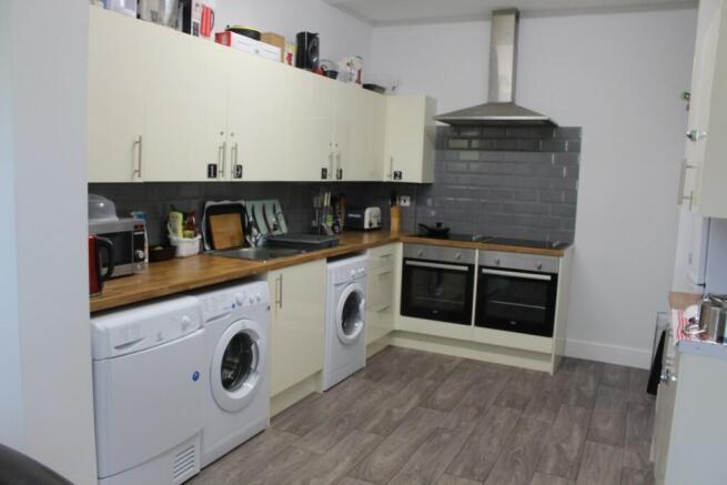 communal kitchen
