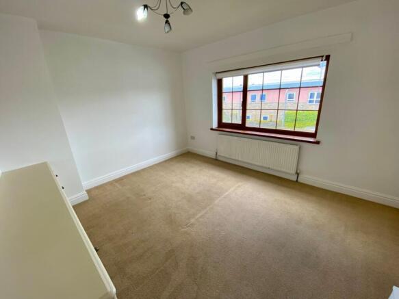 2 bed Semi-Detached for sale Image 10