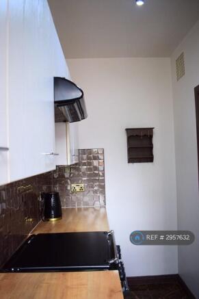 Kitchen (View 2)