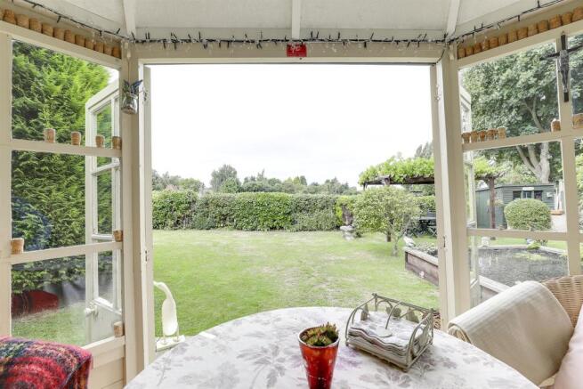 summer house outlook.jpg
