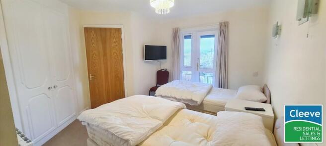 Guest Accommodati...
